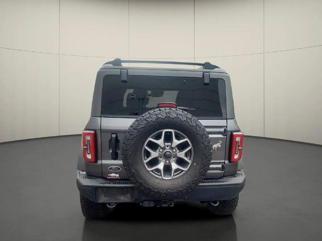 Used 2024 Ford Bronco Badlands AWD/4WD image 6