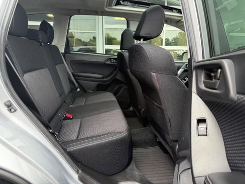 Used 2018 Subaru Forester 2.5i Premium image 32