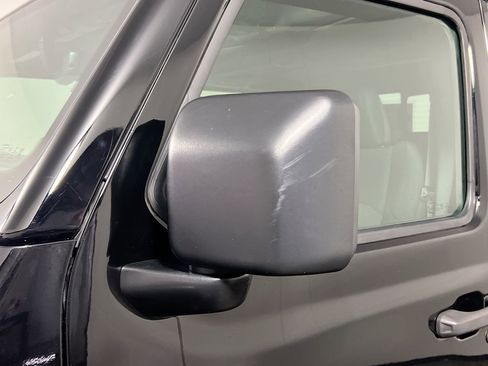 Used 2022 Jeep Gladiator Willys image 12