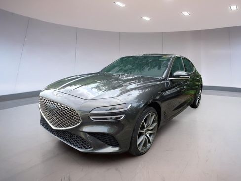 Used 2025 Genesis G70 2.5T AWD/4WD image 2