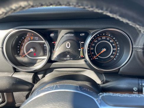 Used 2021 Jeep Gladiator Overland w/ Popular Equipment Package AWD/4WD image 20