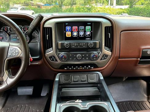 Used 2019 Chevrolet Silverado 3500 High Country w/ Duramax Plus Package AWD/4WD image 9