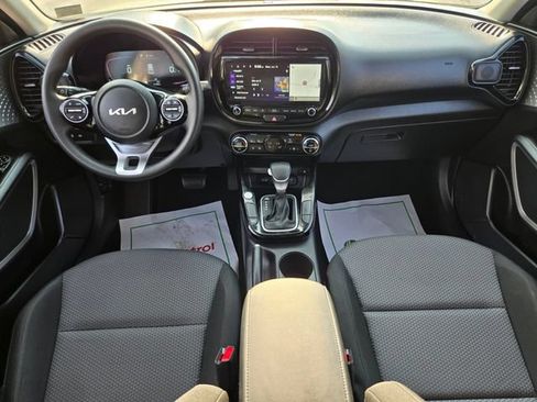 Used 2023 Kia Soul FWD image 14