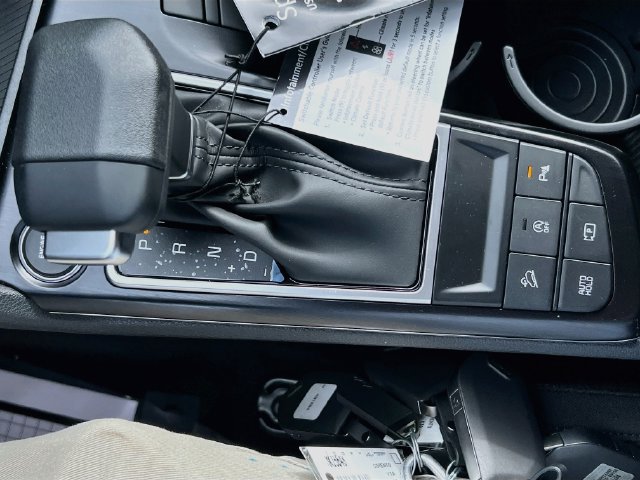 New 2027 Kia Sportage LX FWD image 16