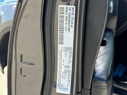 Used 2020 Dodge Durango SXT w/ 3rd Row Seating Group AWD/4WD image 34