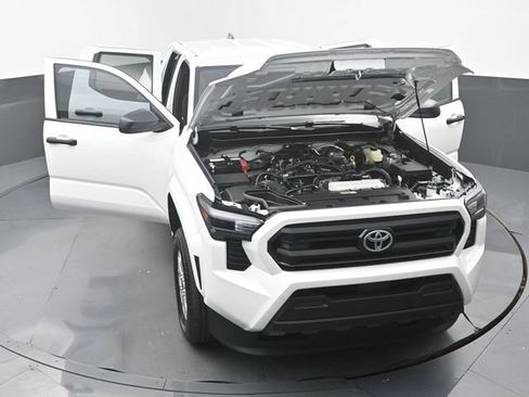 Used 2026 Toyota Tacoma SR RWD image 33