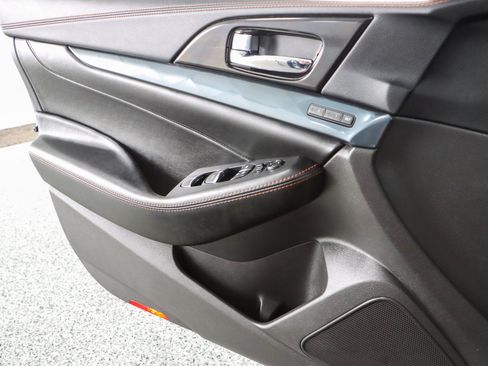 Used 2023 Nissan Maxima SR w/ Sport Mat Group FWD image 23