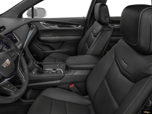 Used 2020 Cadillac XT5 Premium Luxury FWD image 6