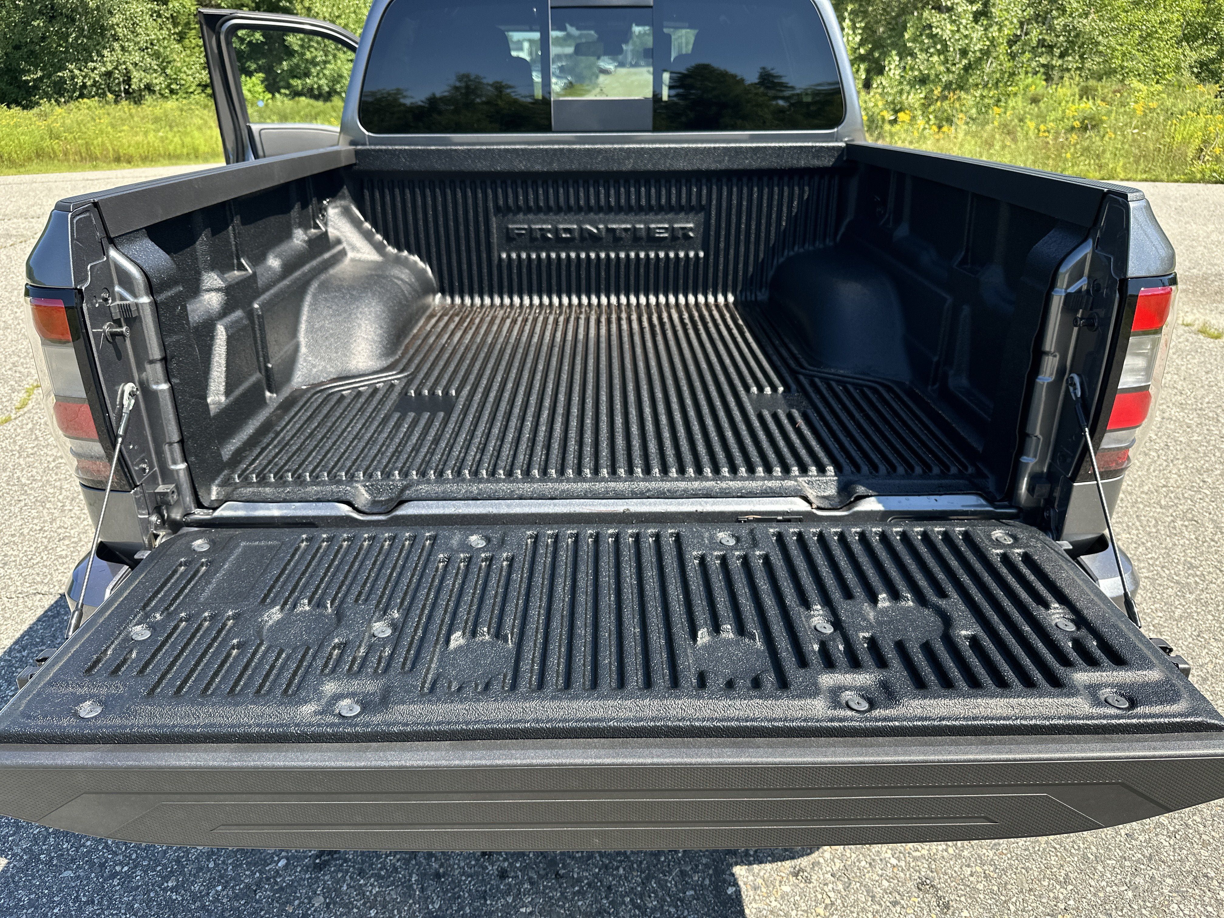 New 2026 Nissan Frontier PRO-4X w/ Tow Package AWD/4WD image 16