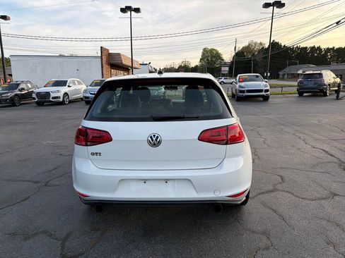 Used 2016 Volkswagen GTI S image 4