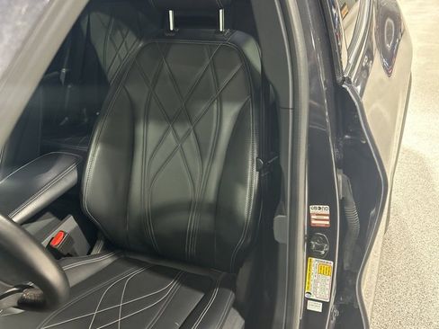 Used 2022 Ford Mustang Mach-E Select image 4