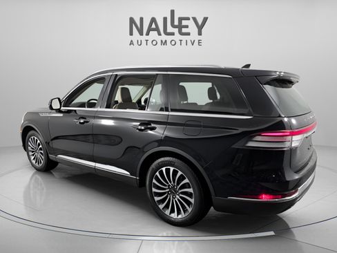 Used 2024 Lincoln Aviator Reserve w/ Elements Package Plus image 3
