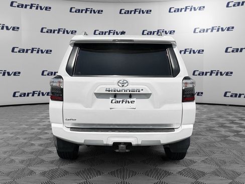 Used 2016 Toyota 4Runner Limited AWD/4WD image 4