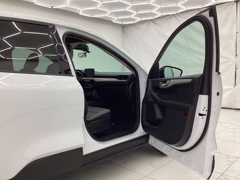 Used 2020 Ford Escape SE Sport AWD/4WD image 17