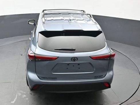 Used 2022 Toyota Highlander XLE image 48