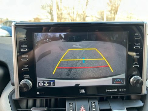 Used 2022 Toyota RAV4 Limited image 19