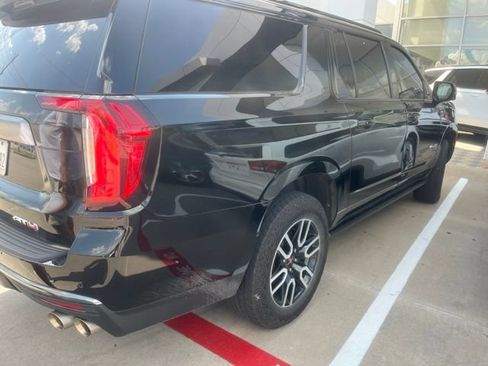 Used 2022 GMC Yukon XL AT4 AWD/4WD image 4
