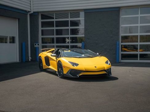 Used 2016 Lamborghini Aventador LP 750-4 Superveloce AWD/4WD image 26