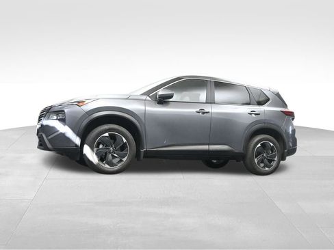 Used 2025 Nissan Rogue SV image 11