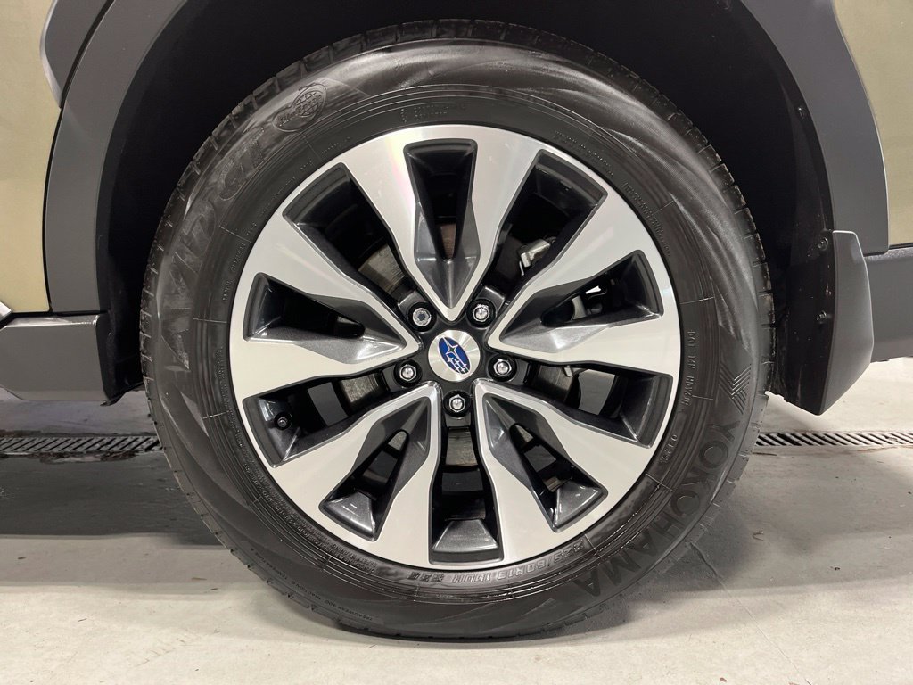 Certified 2025 Subaru Outback Touring AWD/4WD image 41