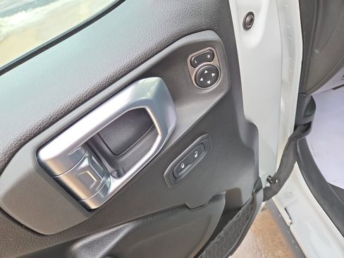 Used 2022 Jeep Gladiator Rubicon w/ Cold Weather Group image 16