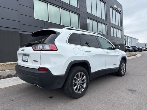 Used 2021 Jeep Cherokee Latitude Lux w/ Mopar Interior Package AWD/4WD image 2