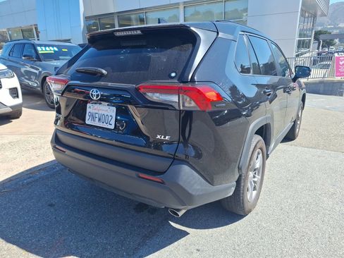 Used 2024 Toyota RAV4 XLE FWD image 8