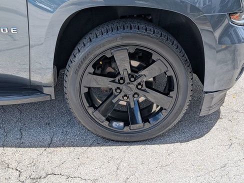 Used 2020 Chevrolet Tahoe LS w/ Enhanced Driver Alert Package RWD image 9