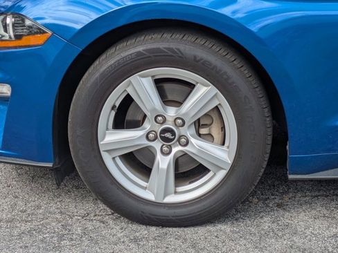 Used 2018 Ford Mustang Coupe image 9