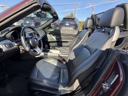 Used 2003 BMW Z4 2.5i image 11