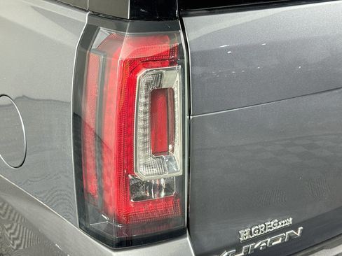 Used 2019 GMC Yukon SLT RWD image 32