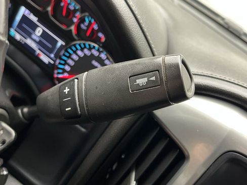 Used 2017 Chevrolet Silverado 1500 LTZ Z71 w/ Realtree Edition image 22