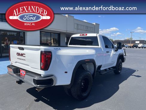 Used 2023 GMC Sierra 3500 Pro w/ Convenience Package image 4