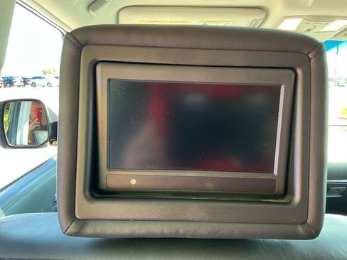 Used 2011 INFINITI QX56 4WD w/ Theater Pkg image 23