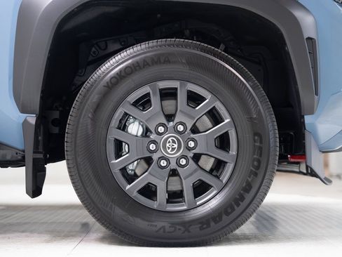 Used 2026 Toyota 4Runner SR5 AWD/4WD image 27