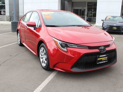 Used 2021 Toyota Corolla LE w/ Carpet Mat Package (TMS) FWD image 2