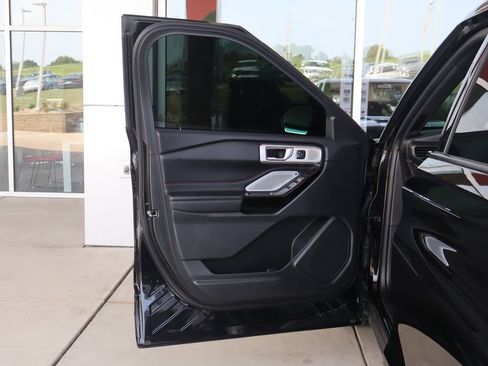 Used 2023 Ford Explorer ST w/ Equipment Group 401A AWD/4WD image 14