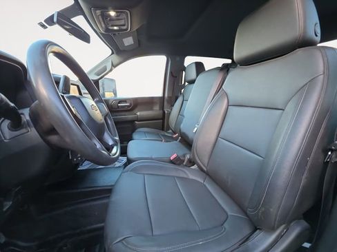 Used 2021 Chevrolet Silverado 2500 W/T image 9