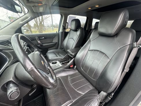 Used 2017 Chevrolet Traverse Premier image 11