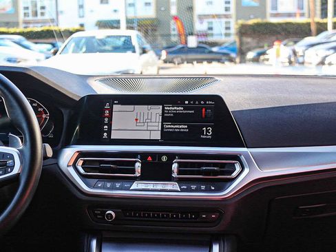 Used 2023 BMW M440i Gran Coupe image 13