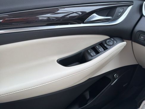 Used 2023 Buick Enclave Essence w/ Experience Buick Package image 20