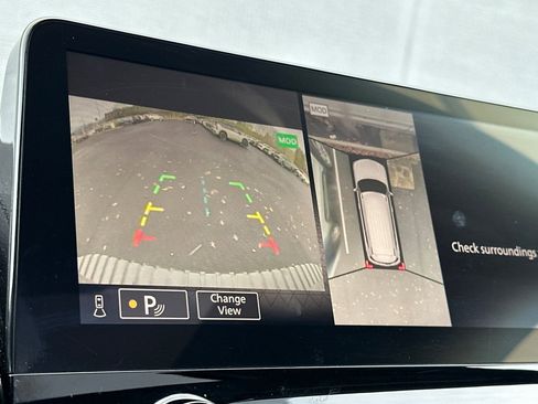 Used 2022 Nissan Armada SL w/ Captain's Chairs Package image 24