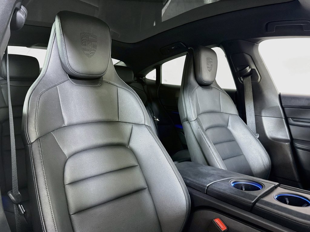 Certified 2021 Porsche Taycan 4S AWD/4WD image 18