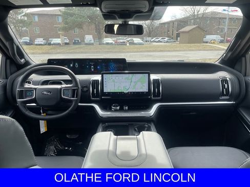 New 2026 Ford Expedition Platinum w/ Stealth Appearance Package image 20