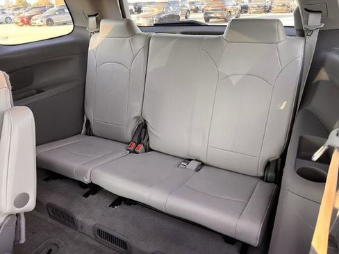 Used 2016 GMC Acadia SLT image 27