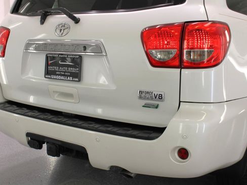 Used 2012 Toyota Sequoia Platinum AWD/4WD image 24