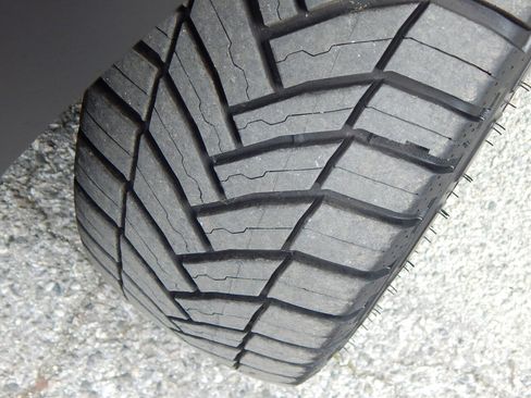 Used 2020 Ford Transit 250 148 High Roof w/ Load Area Protection Package image 26