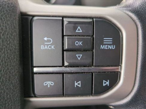 Used 2023 Ford Expedition XLT image 16