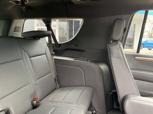 New 2026 Chevrolet Suburban High Country image 39