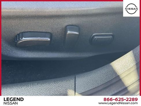 Used 2023 Nissan Sentra SV w/ SV Premium Package FWD image 16